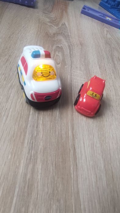 Vtech Tut Tut Autka – Wieża Patrolowa – zestaw