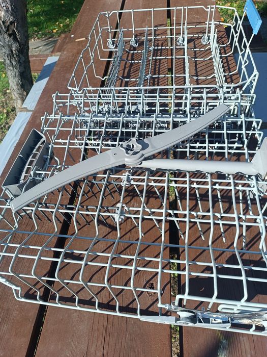Dwa koszyki do zmywarki Bosch albo Siemens 60 cm
