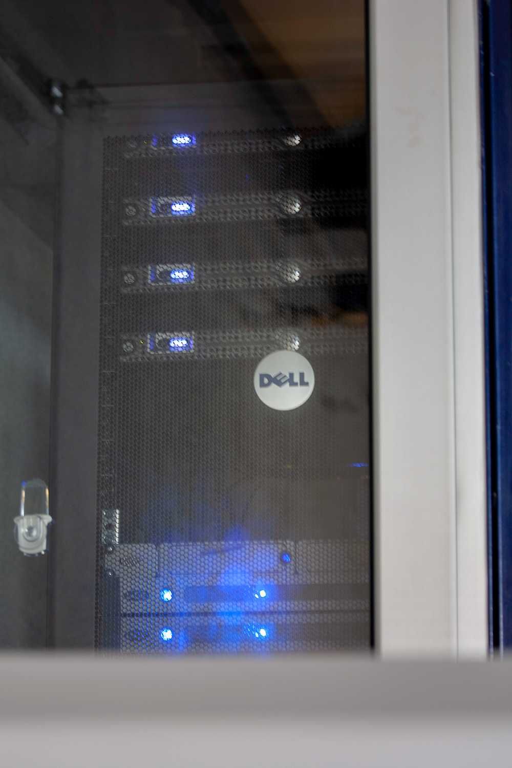 DELL 1950 2x Xeon X5365 Quad Core 3.0 Ghz 32 GB Ram rack - 3 unidades