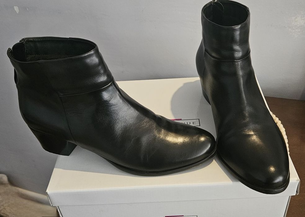 Kozaki damskie krótkie ocieplane 39 25.5 cm