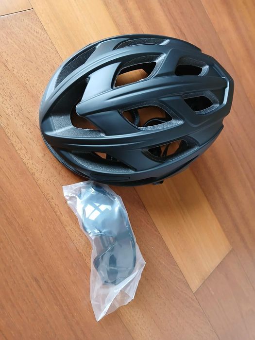 Kask rowerowy plus okulary