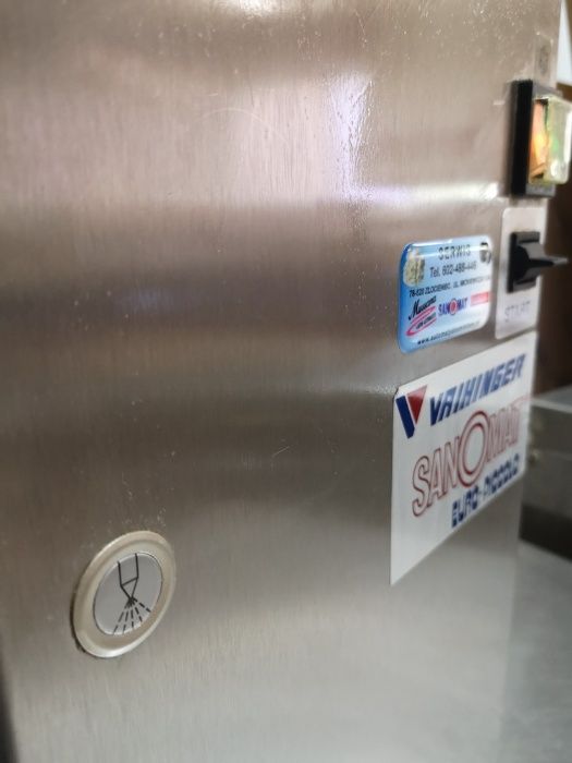 Automat , maszyna śmietaniarka do bitej śmietany Sanomat Euro Piccolo