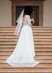 Suknia ślubna koronkowa - tren, długi rękaw
