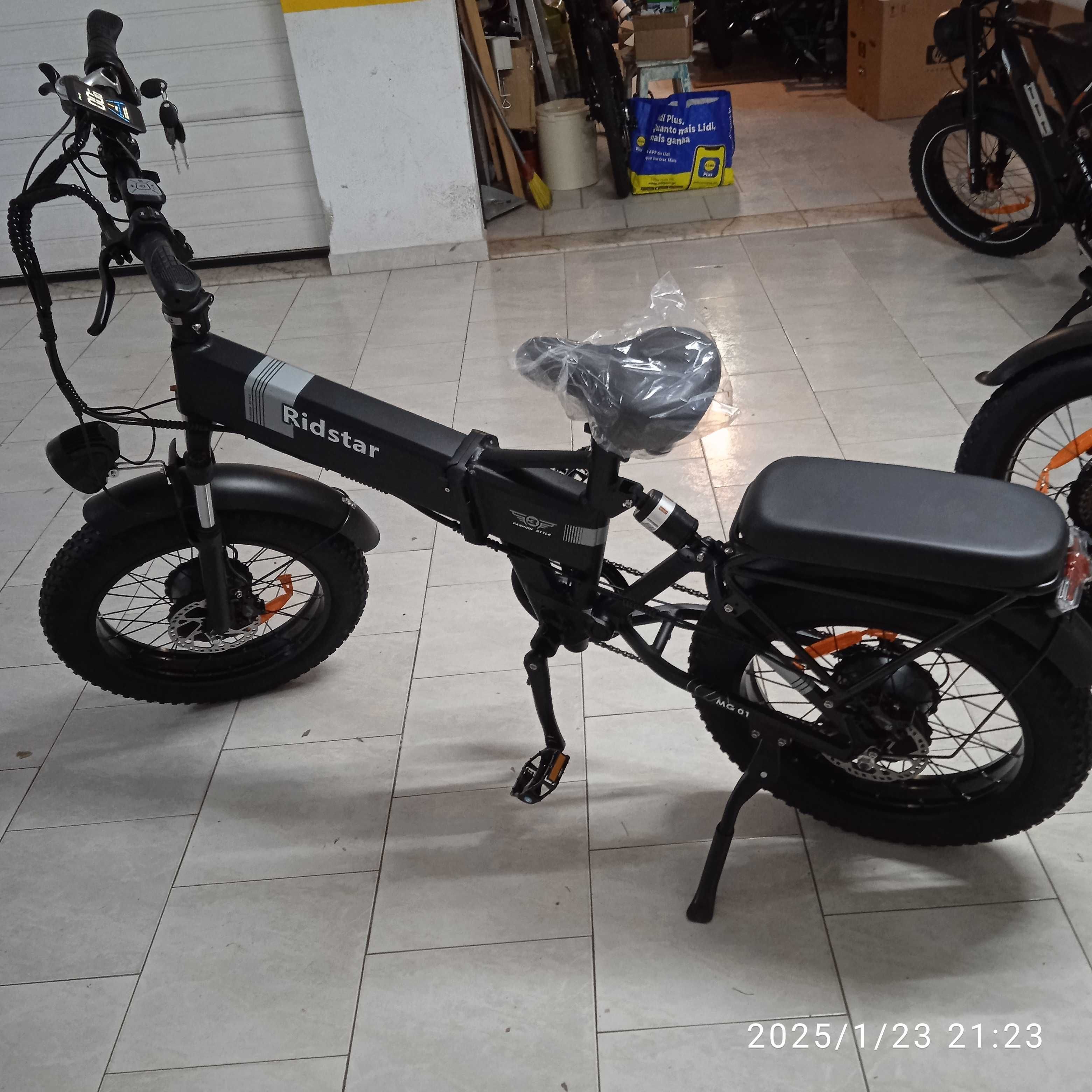 Bicicleta elétrica Nova, 2 motores, 2000 W, 23 Ah. 0 Km.