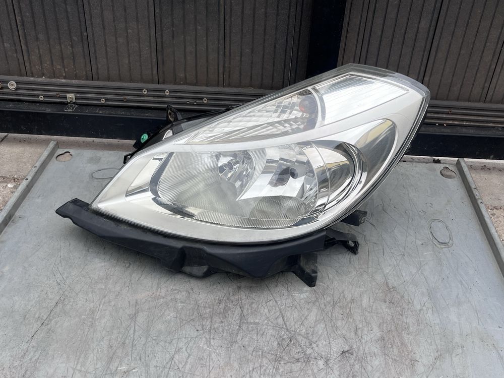Lampa Lewa Lewy Przód Renault Clio III 3