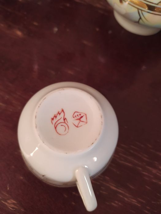 Фарфоровый кофейный сервиз "Зимонька" 12 персон ссср