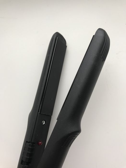 Випрямлювач волося плойка