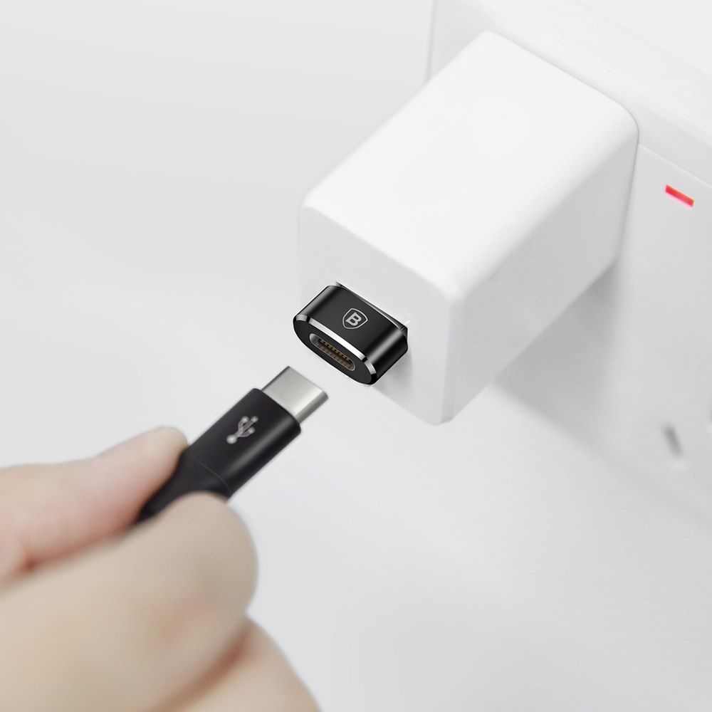 Mała przejściówka adapter wtyczka ze złącza USB-C na USB - czarny