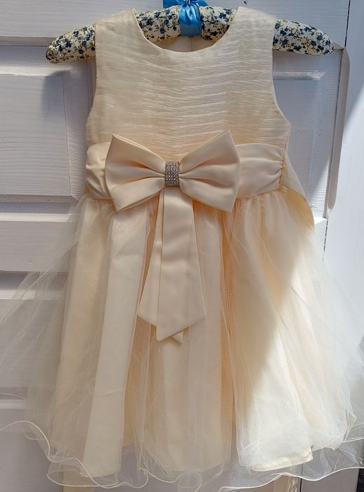 Nowa sukienka dziewczęca z metką