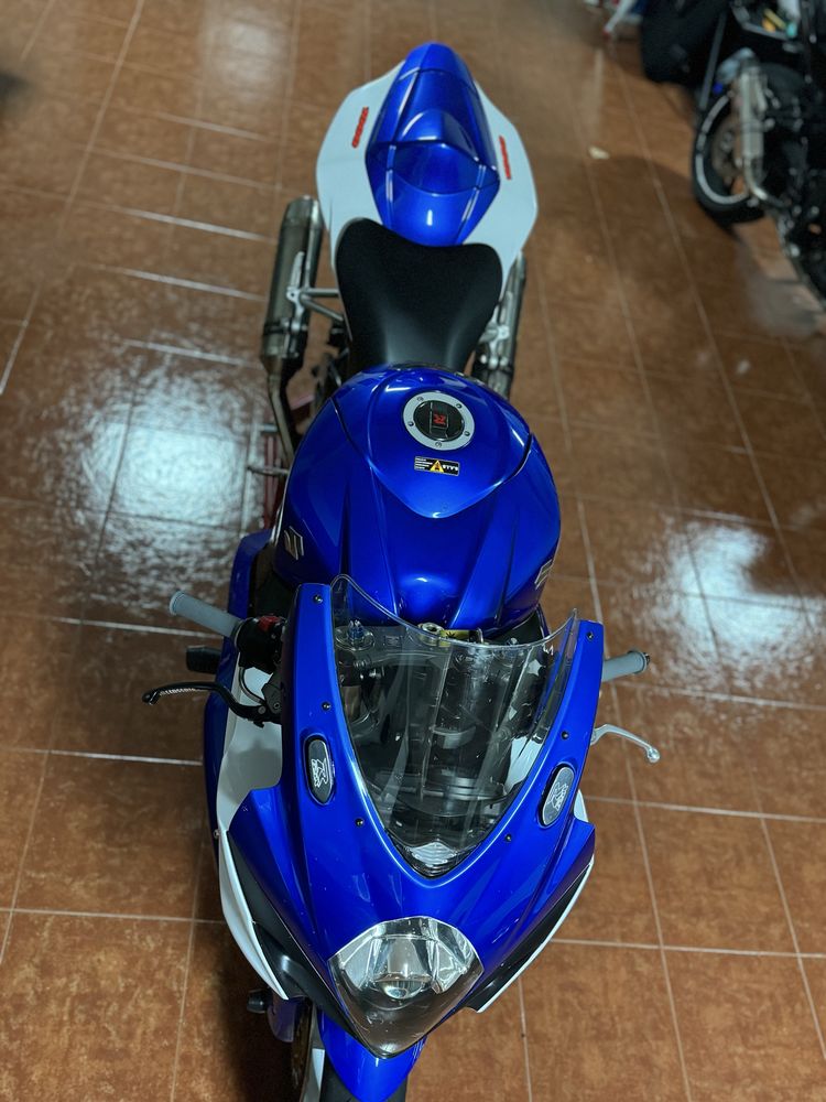 Suzuki gsxr 1000 k7 k8