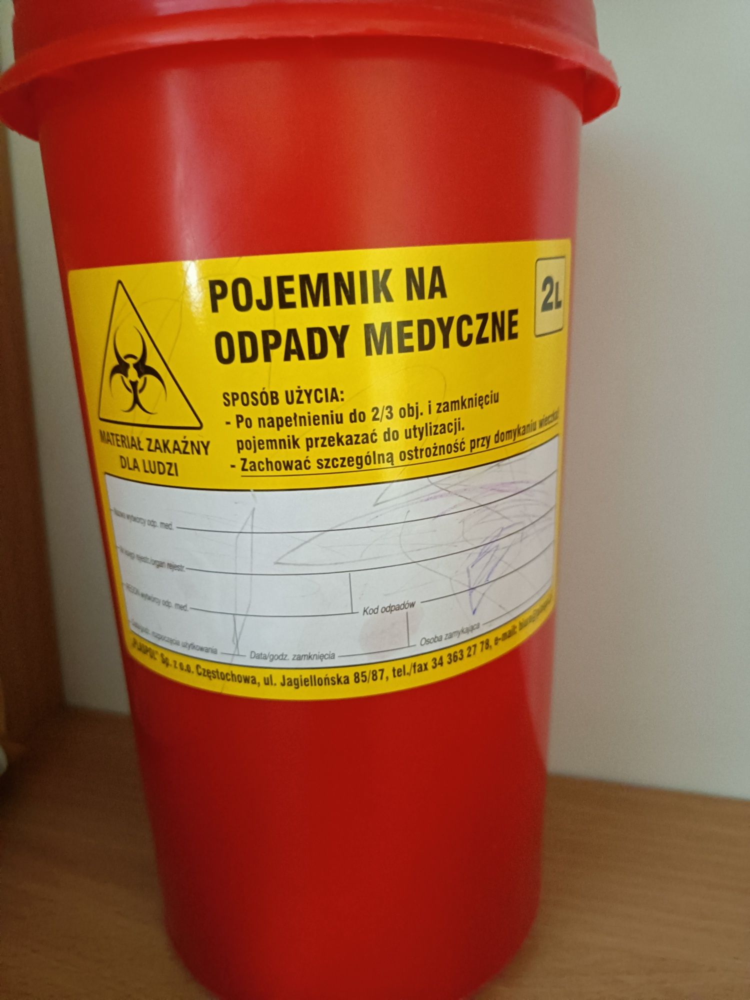 Opatrunki jałowe gaziki,sól fizjologiczna 0,9 strzykawki środki do dez