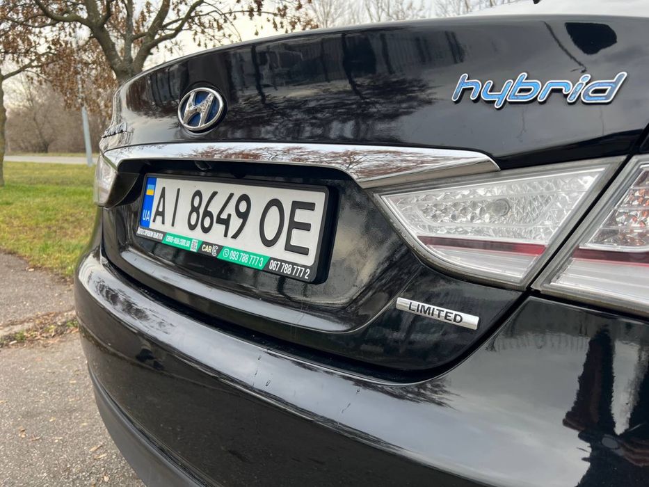 Hyundai Sonata Hybrid 2.4 • 2013 рік • Максимальна комплектація