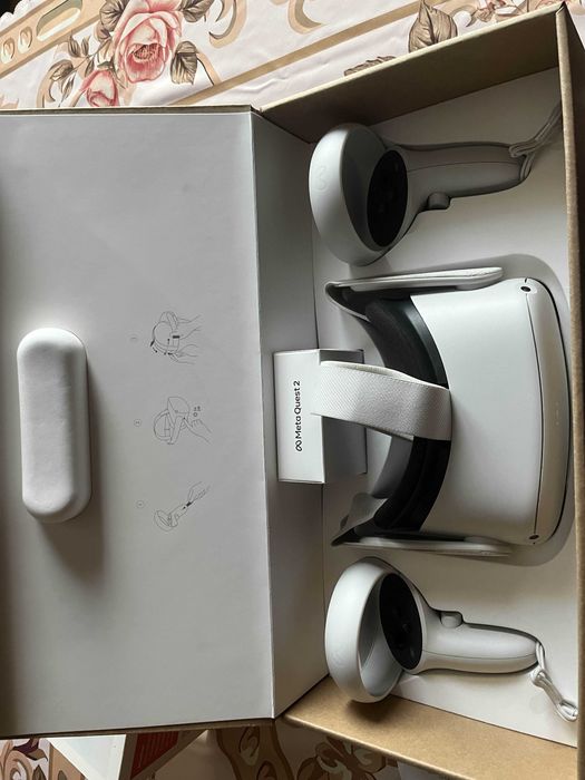Oculus Meta Quest 2 128GB VR-Headset gogle bardzo lekko używany.