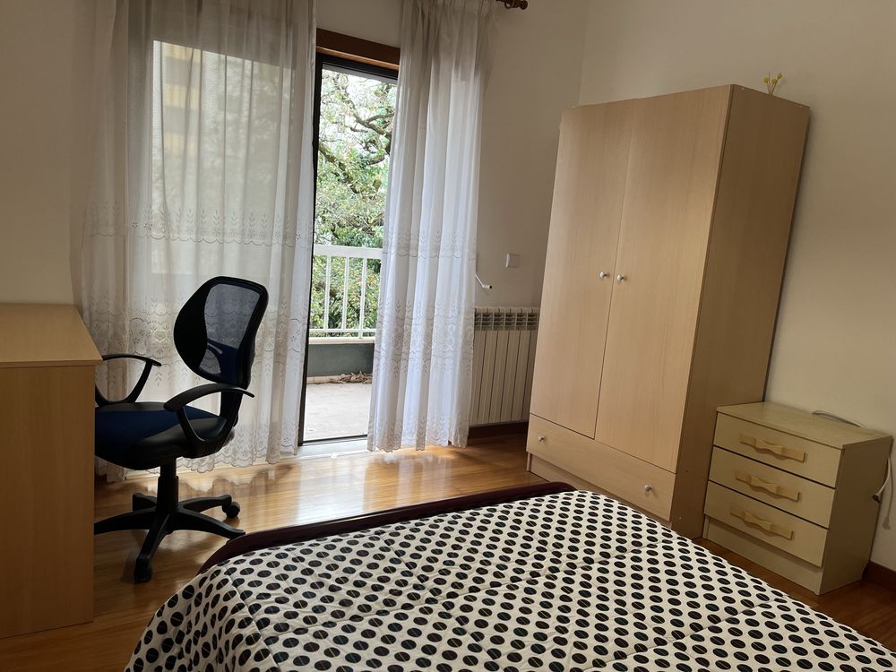 Arrendam-se 3 quartos na Avenida Marques de Pombal em Leiria