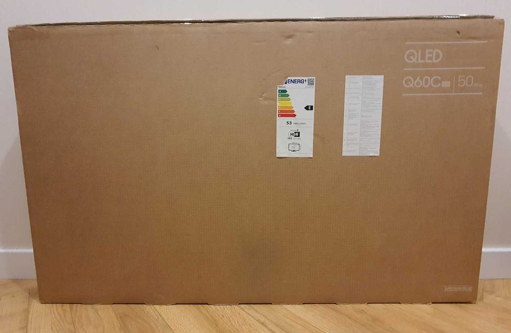 Telewizor smart Samsung QLED Q60C-50 cali na gwarancji do 07.12.2025r.