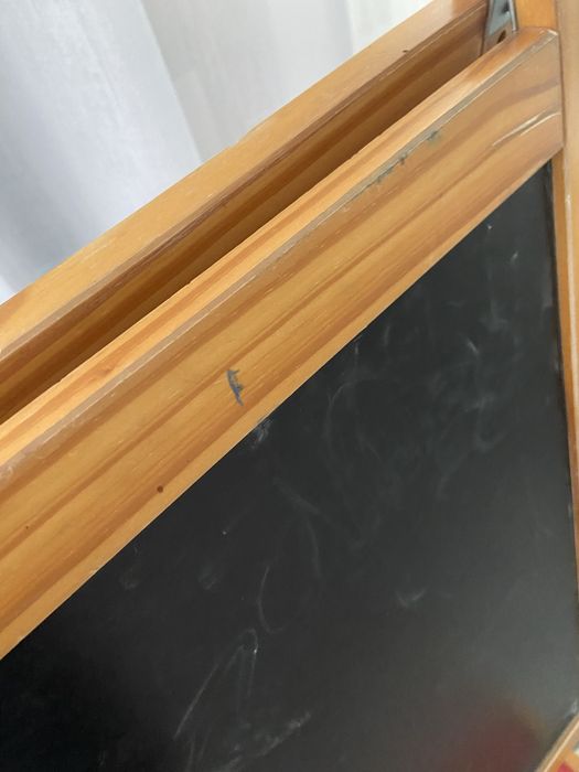 Cavalete com quadro branco e ardosia IKEA