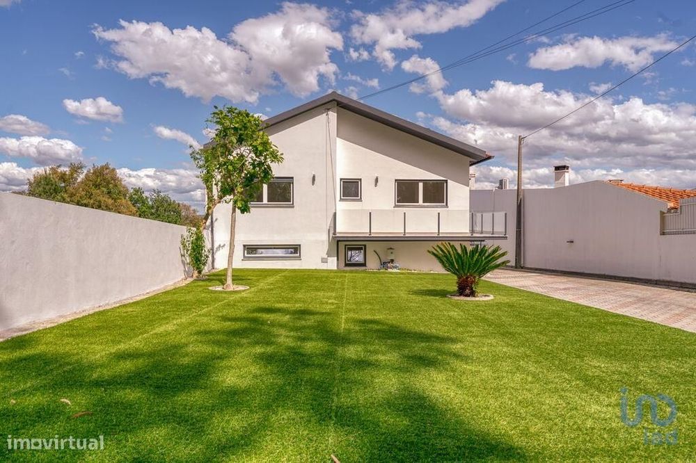 Casa / Villa T5 em Monte Real e Carvide de 396,00 m2