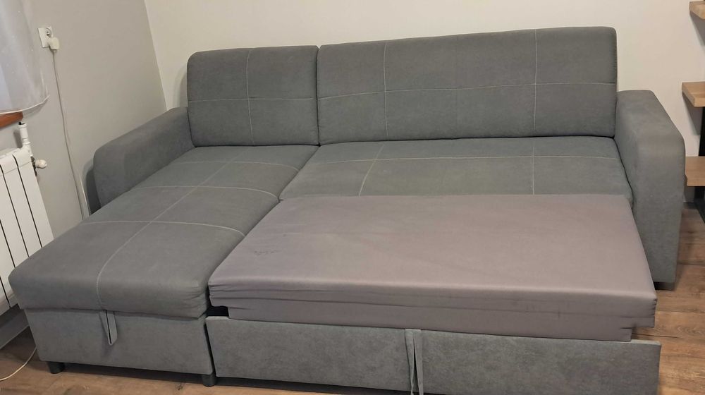 Narożnik szary z funkcją spania i pojemnikiem na posciel