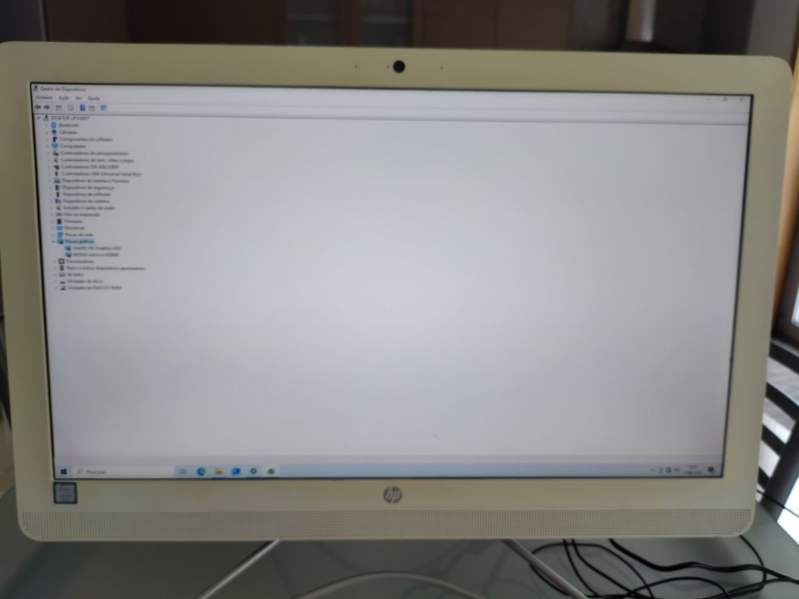 HP ALL-IN-ONE PC e002np Core i5  7; Geração