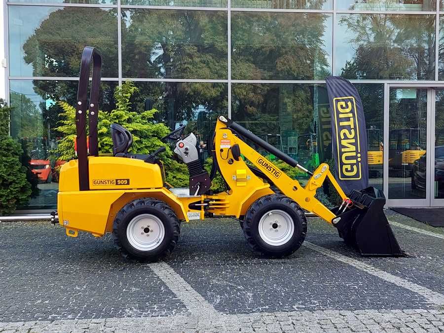 Miniładowarka kołowa rolnicza Gunstig 909 silnik Yanmar 900kg 4WD
