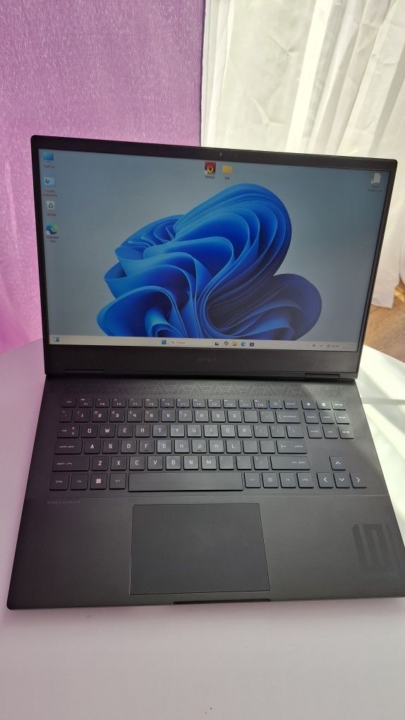 Top 2024 Hp Omen 165hz 16-xf0033dx R9 7940hs 16 ddr5 1tb 780m 4070 8gb