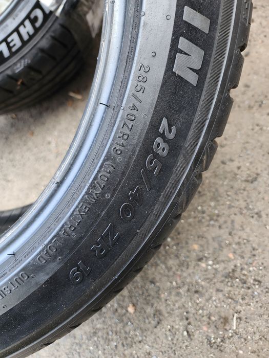 Michelin 285/40 r19  пара