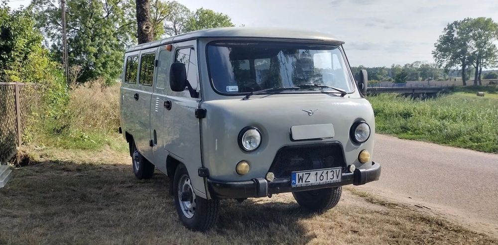 Uaz  Duży, silny i zabawny - Uaz 3741 - Buchanka