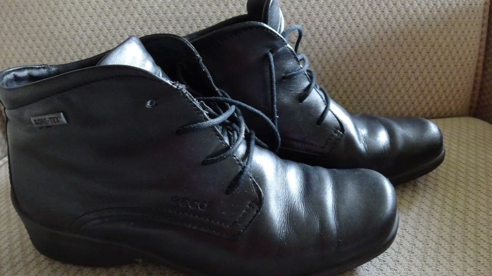 ECCO półbuty z membraną GORE-TEX ocieplane tkaniną rozmiar 36