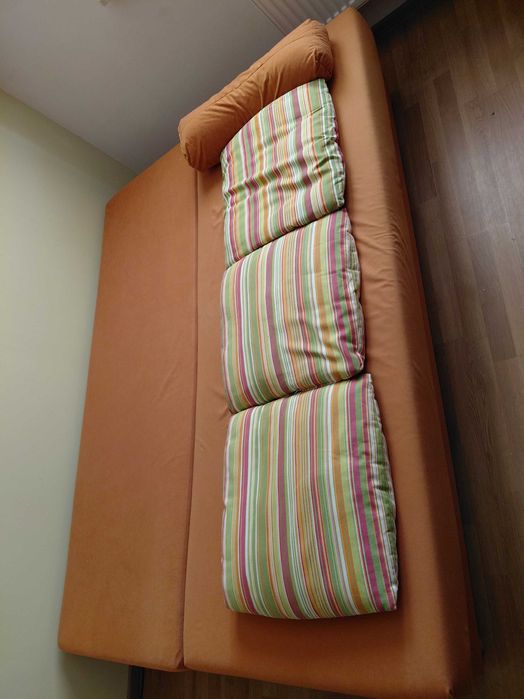 Kanapa - wersalka z pojemnikiem na pościel