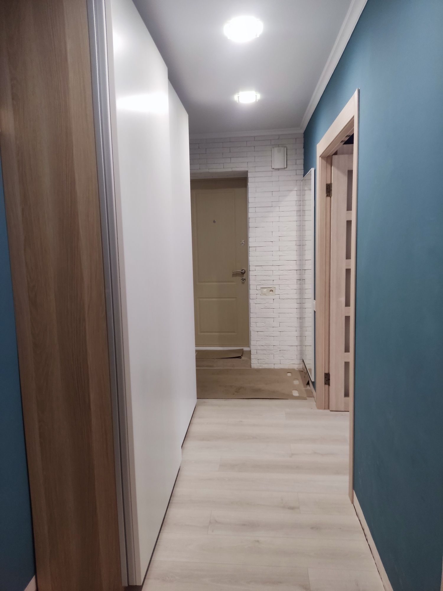 Продам 2-х кімнатну квартиру з євроремонтом