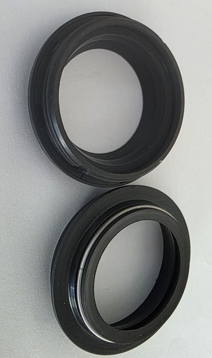 Сальники Вилки 33х43х10,5 / Пильники 33*43