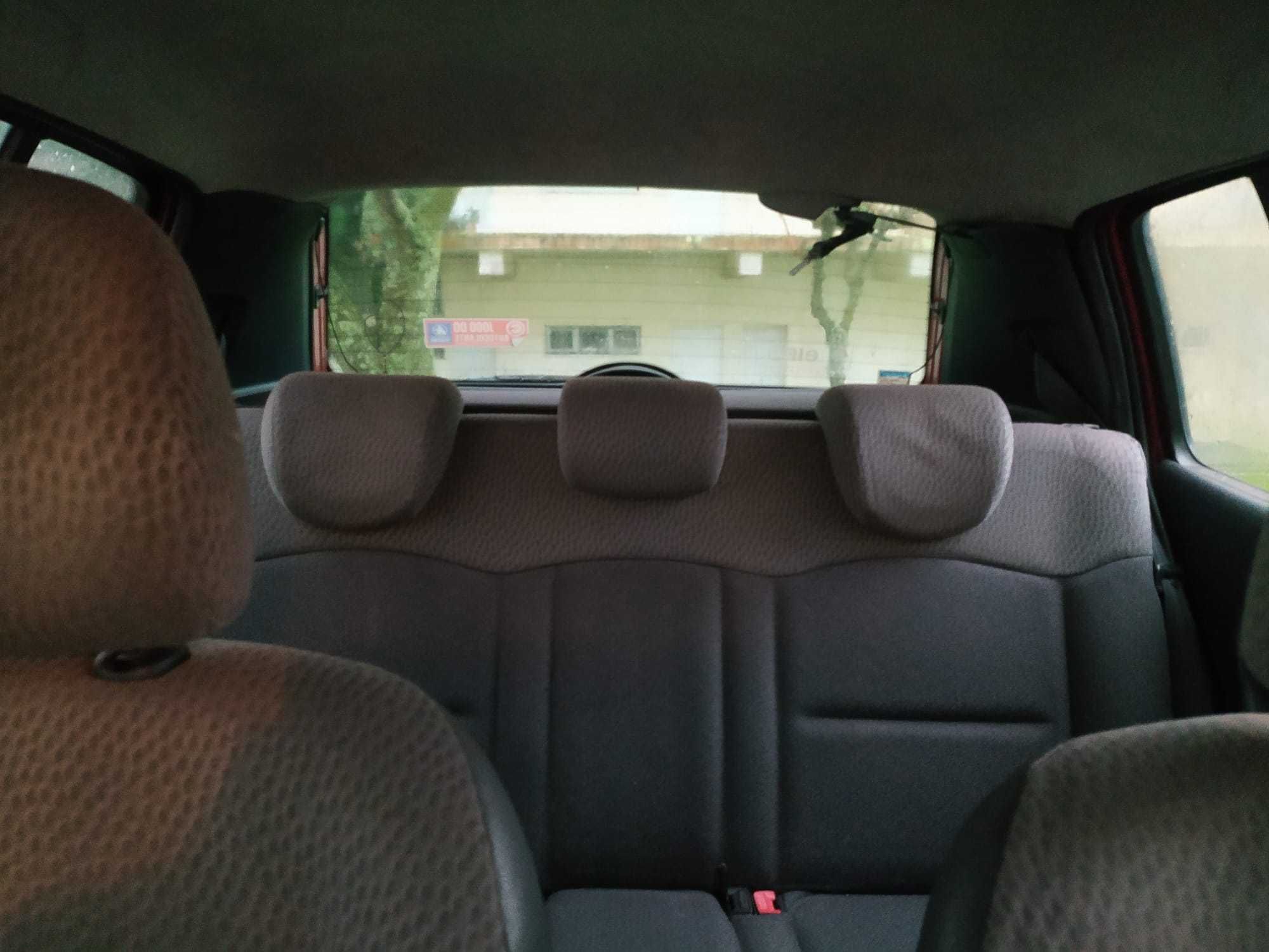Renault clio 1.2 ano 2003 bom estado
