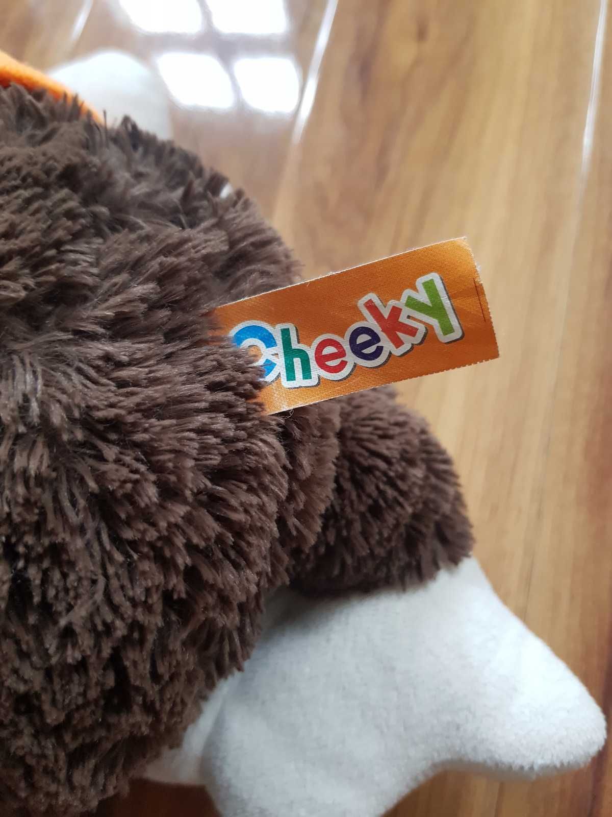małpka w pomarańczowej koszulce Cheeky Monkey Card Factory szympans