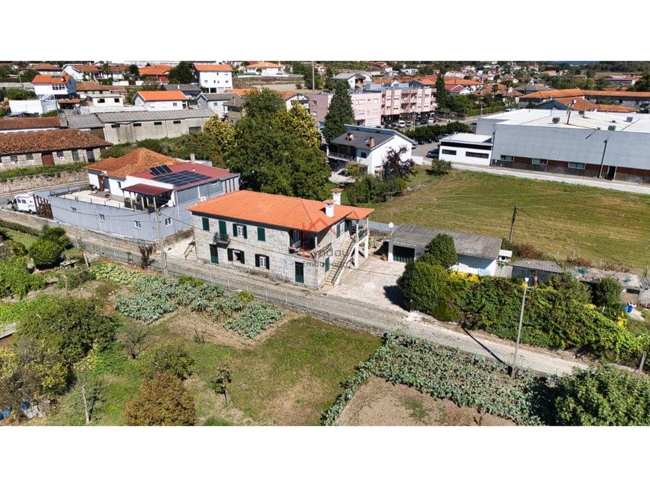 Moradia Bi-familiar Joane Famalicão