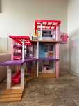 Domek dla lalek Barbie Dream House
