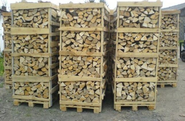 Продам колотые дрова не дорого  250 за 1куб