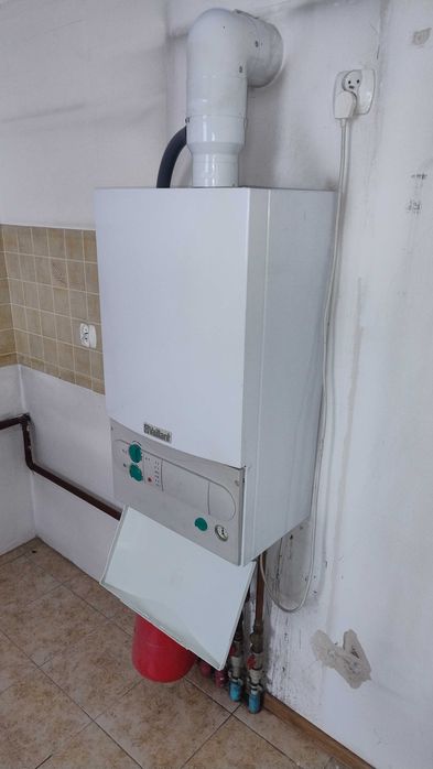 Kocioł piec dwufunkcyjny Vaillant VUW PL 242-3H  i calorMATIC 330