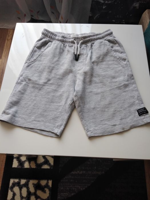 Spodenki dresowe dla chłopca Reserved rozm. 146