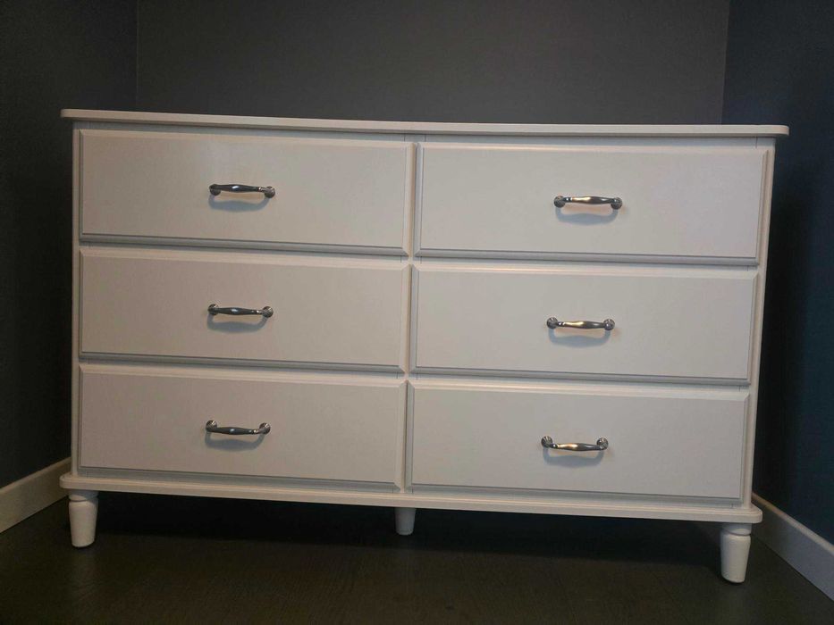 Komoda biała stan bardzo dobry