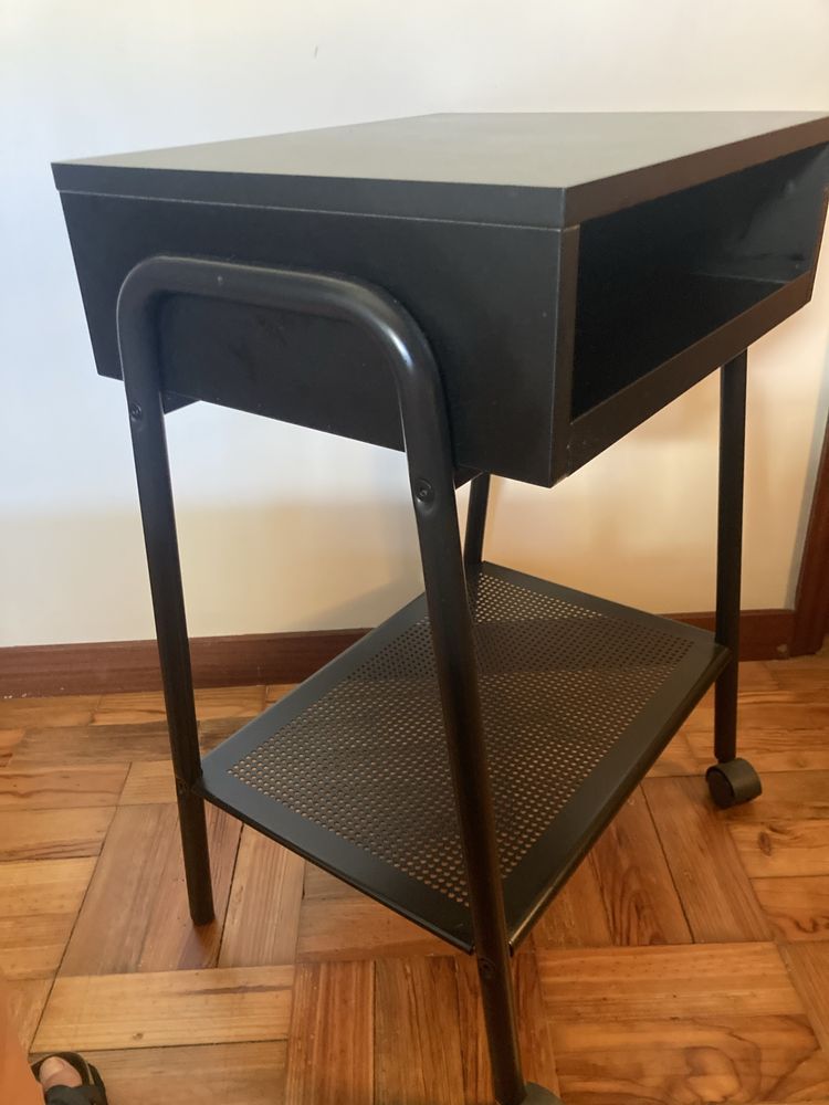 Mesas cabeceira ikea setskog