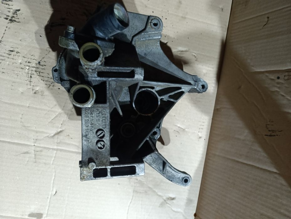Króciec łapa mocowanie silnika volkswagen passat B5 audi a4 b5 1,9 tdi