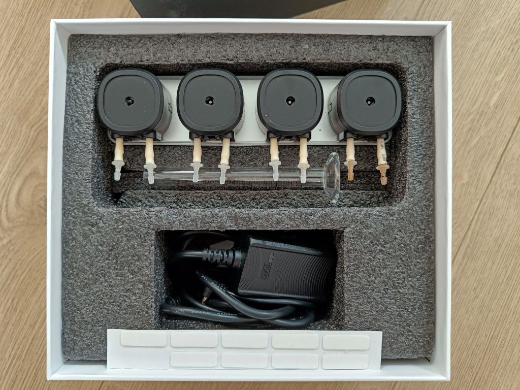 Chihiros Dosing Pump + Chihiros Magnetic Stirrers + Akcesoria
