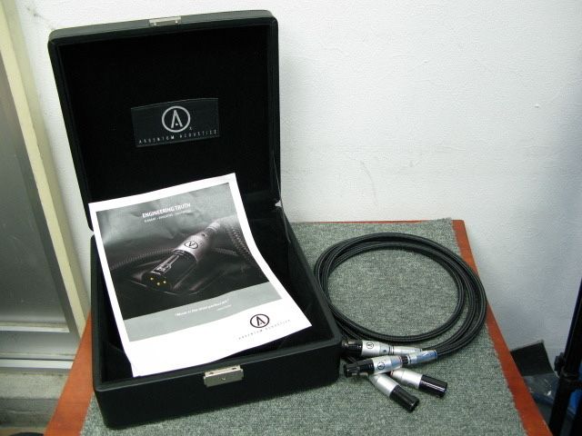Балансний кабель Argentum Acoustics MYTX-1m XLR Mythos Series