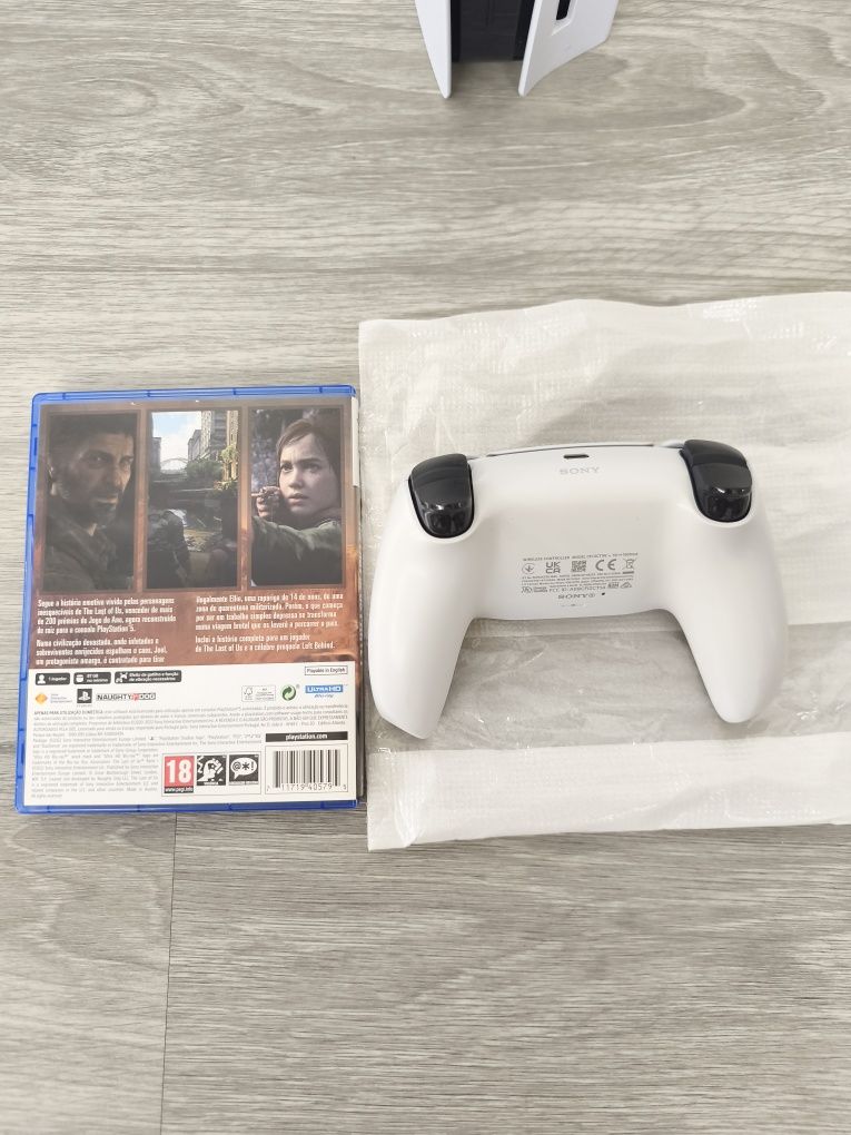 PlayStation 5 com jogo