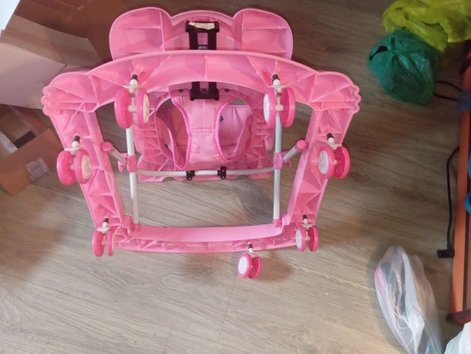 Hodzik pomocnik w nauce  chodzenia