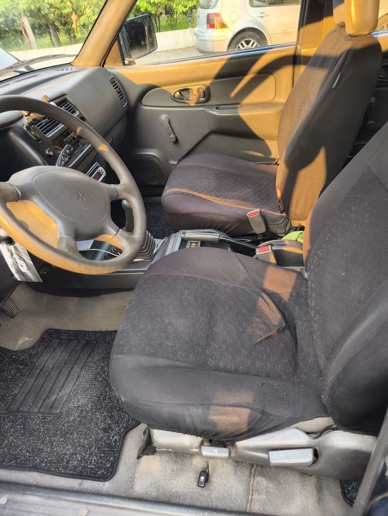 Carrinha Mitsubishi l200, Pickup, caixa aberta 5 lugares