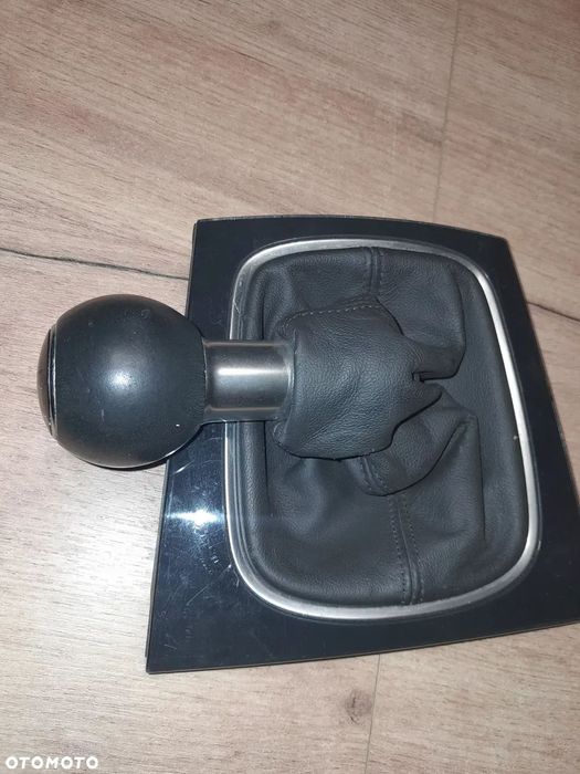 Audi A3 8P0  08r .mieszek gałka zmiany biegów