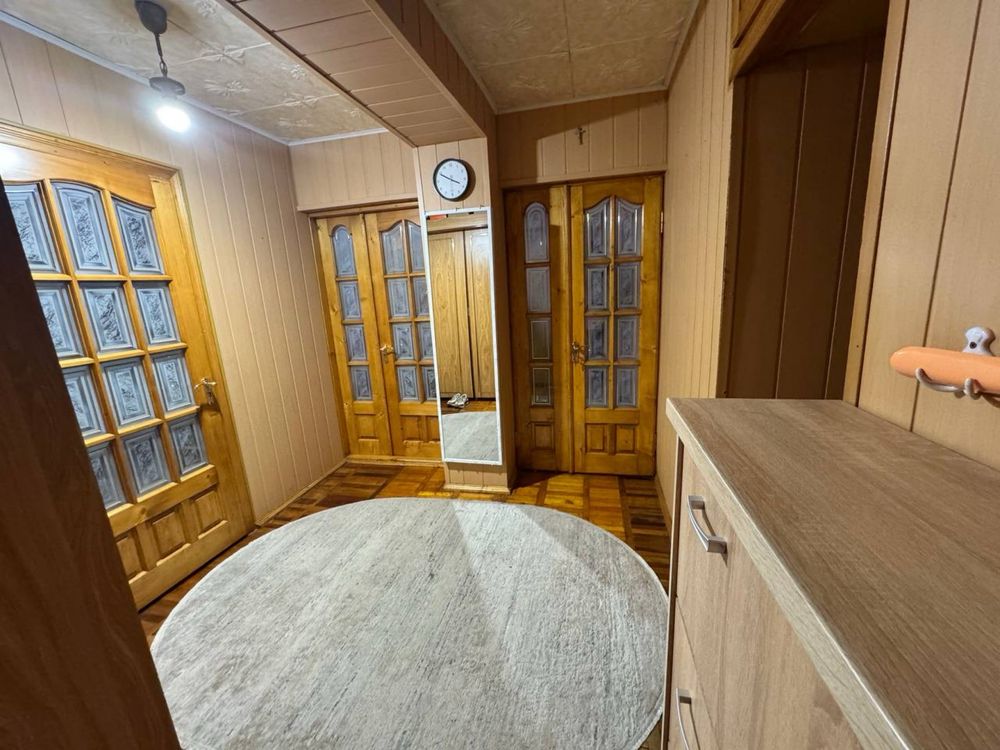Продаж 3-х кімнатної чешки. Бульвар