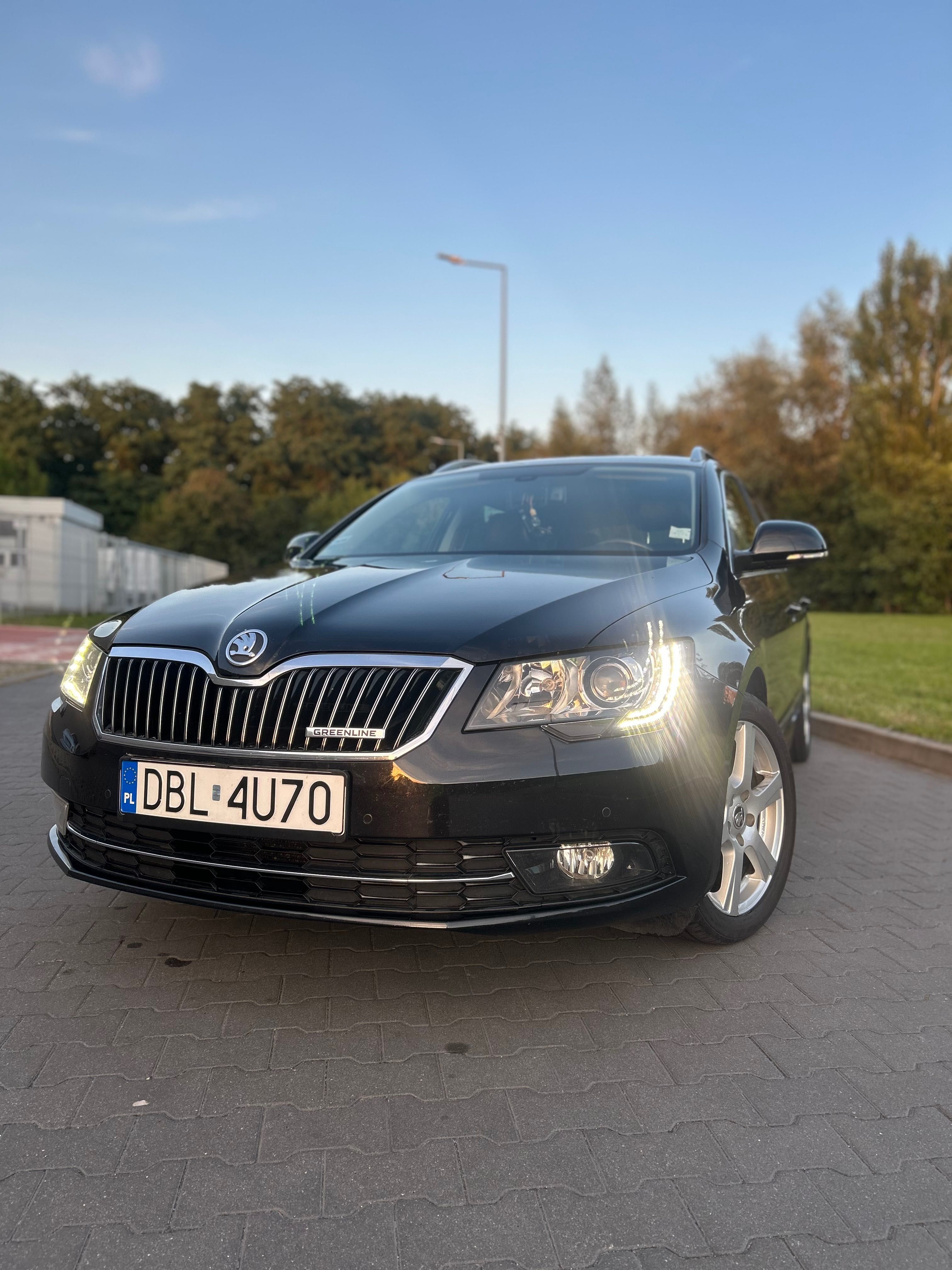 SKODA Superb 1,6 tdi green line