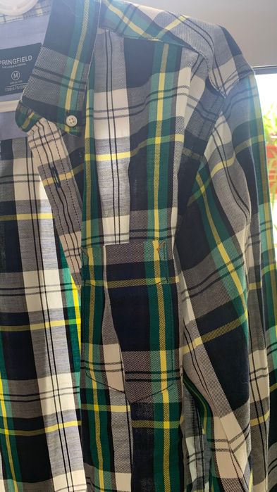 Camisa homem. 7 euros cada